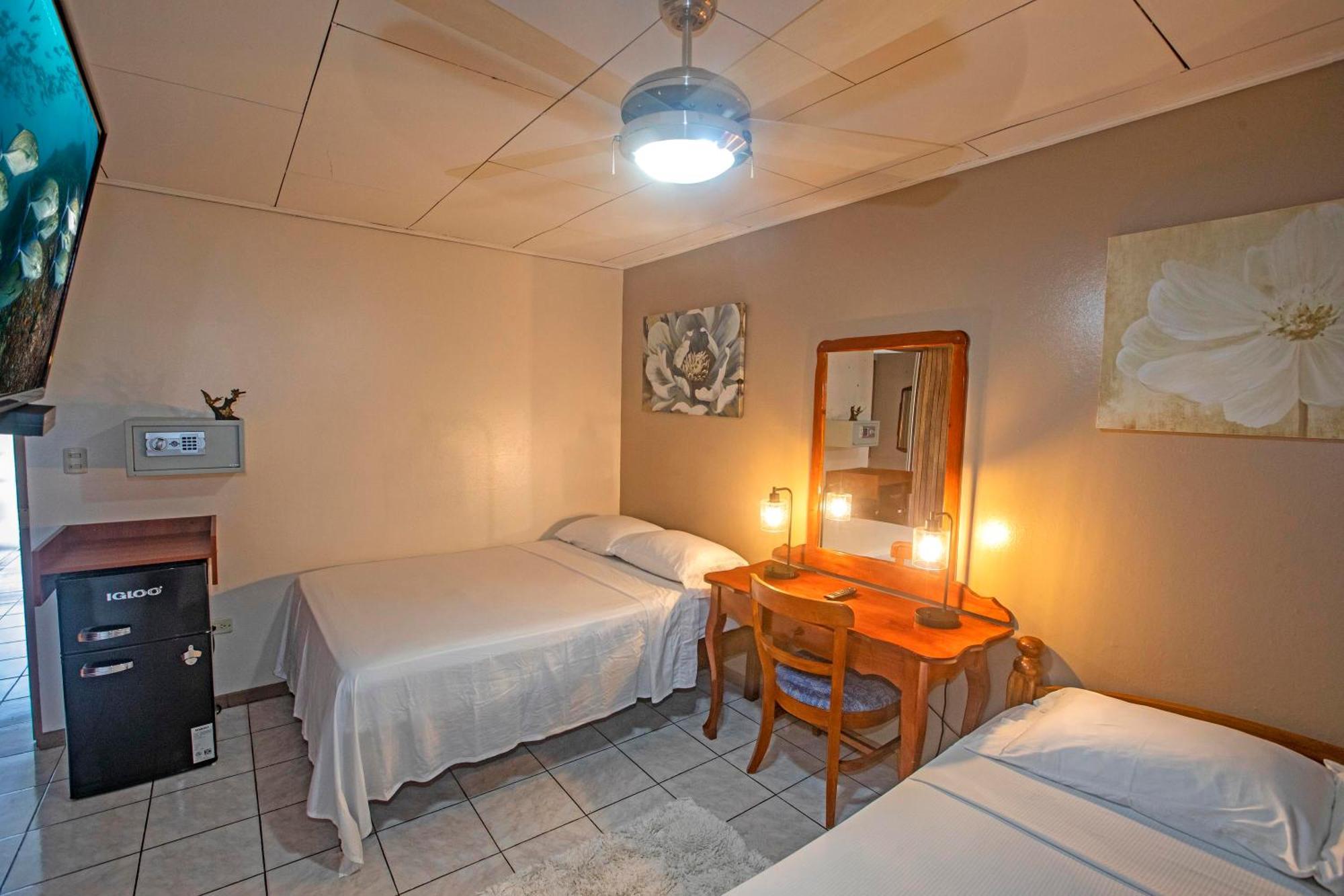 Hotel Laura'S House Coco Zewnętrze zdjęcie